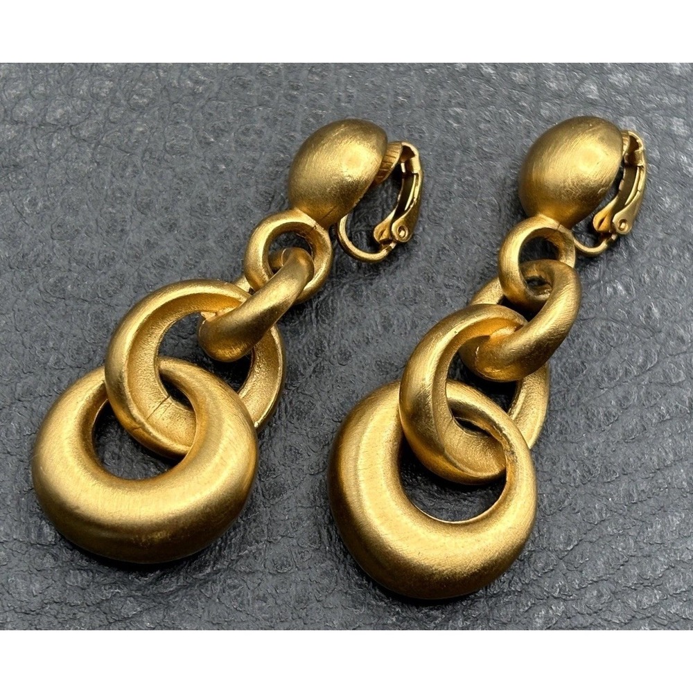 Vintage 80s Anne Klein Chunky Chain Link Drop Earrings Brushed Clip On Gold Tone - Picture 3 of 8